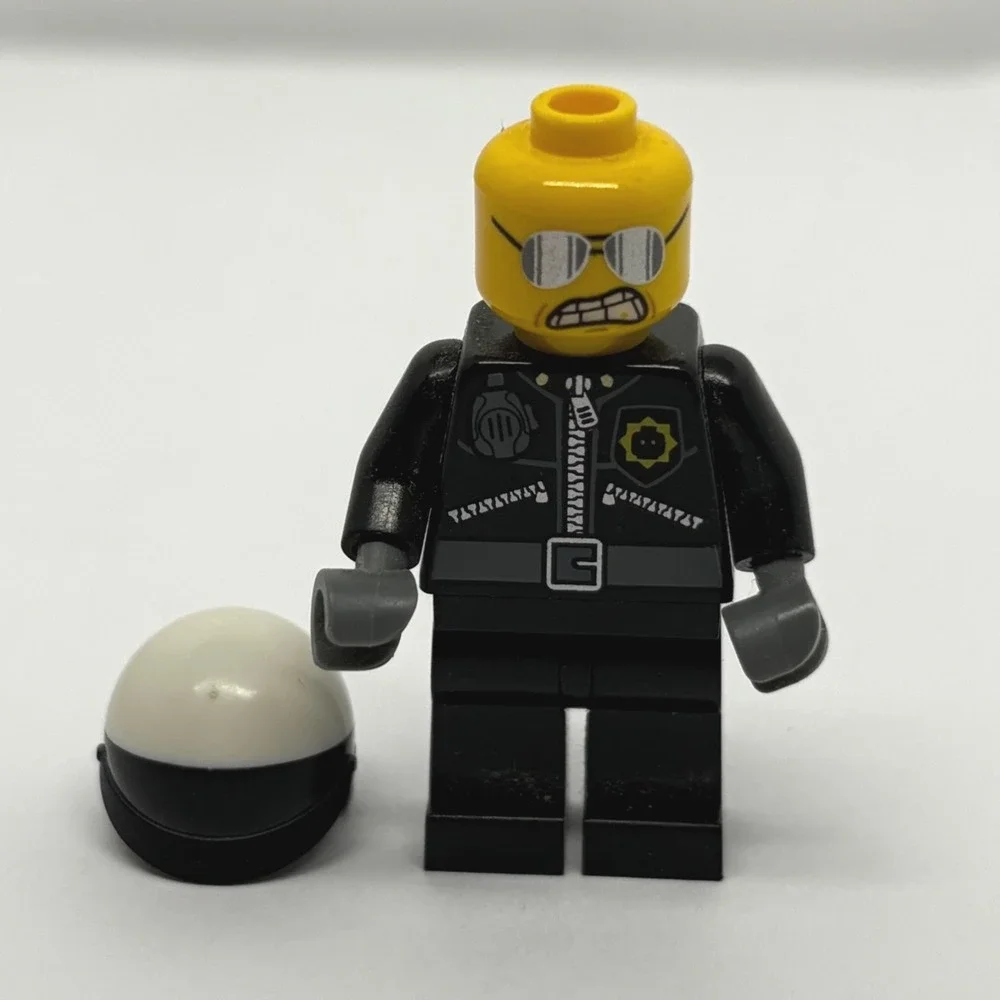 LEGO 2014 Minifigure Bad Cop Good Cop tlm056 The LEGO Movie 70802 Black Uniform